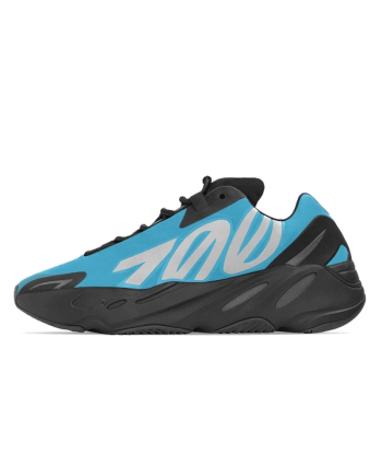 Yeezy 700 MNVN Bright Cyan Fin de série