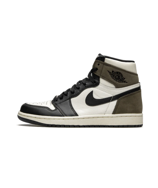 Air Jordan 1 Retro High Dark Mocha brillant des détails fins