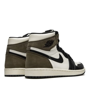 Air Jordan 1 Retro High Dark Mocha brillant des détails fins