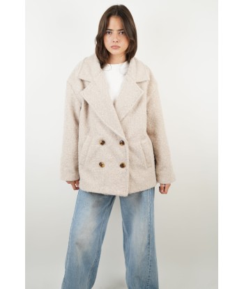 Manteau Kelly beige est présent 